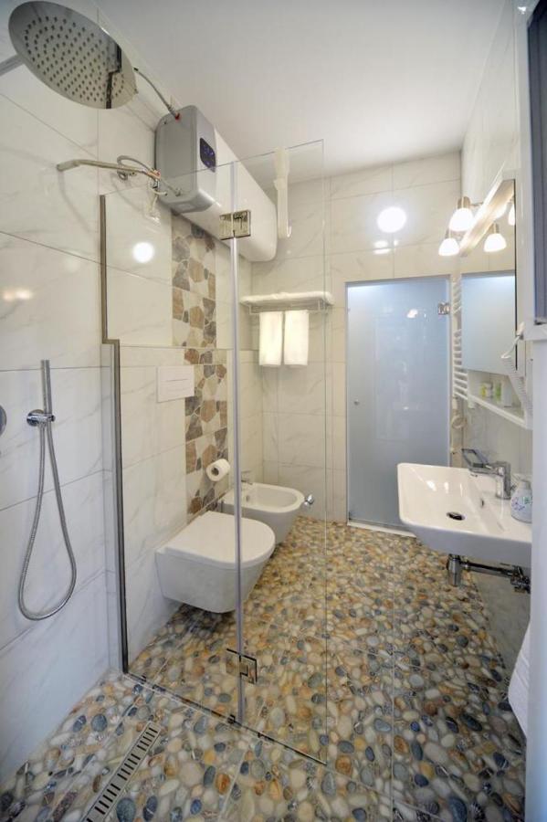 Konak Rooms L Skanderbeg Square Tirana Zewnętrze zdjęcie
